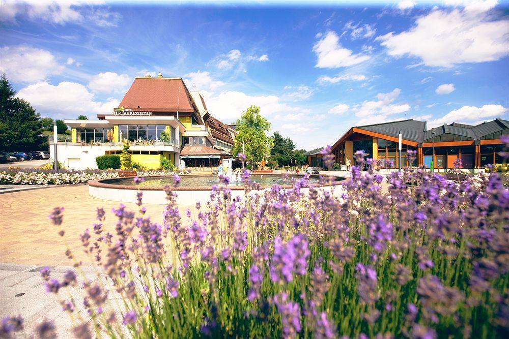 Hotel Vier Jahreszeiten Loipersdorf Loipersdorf bei Fuerstenfeld Bagian luar foto