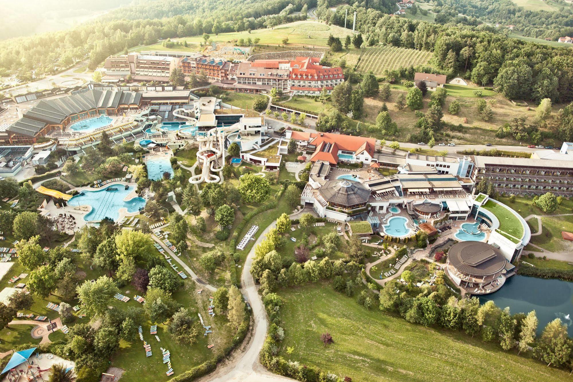 Hotel Vier Jahreszeiten Loipersdorf Loipersdorf bei Fuerstenfeld Bagian luar foto